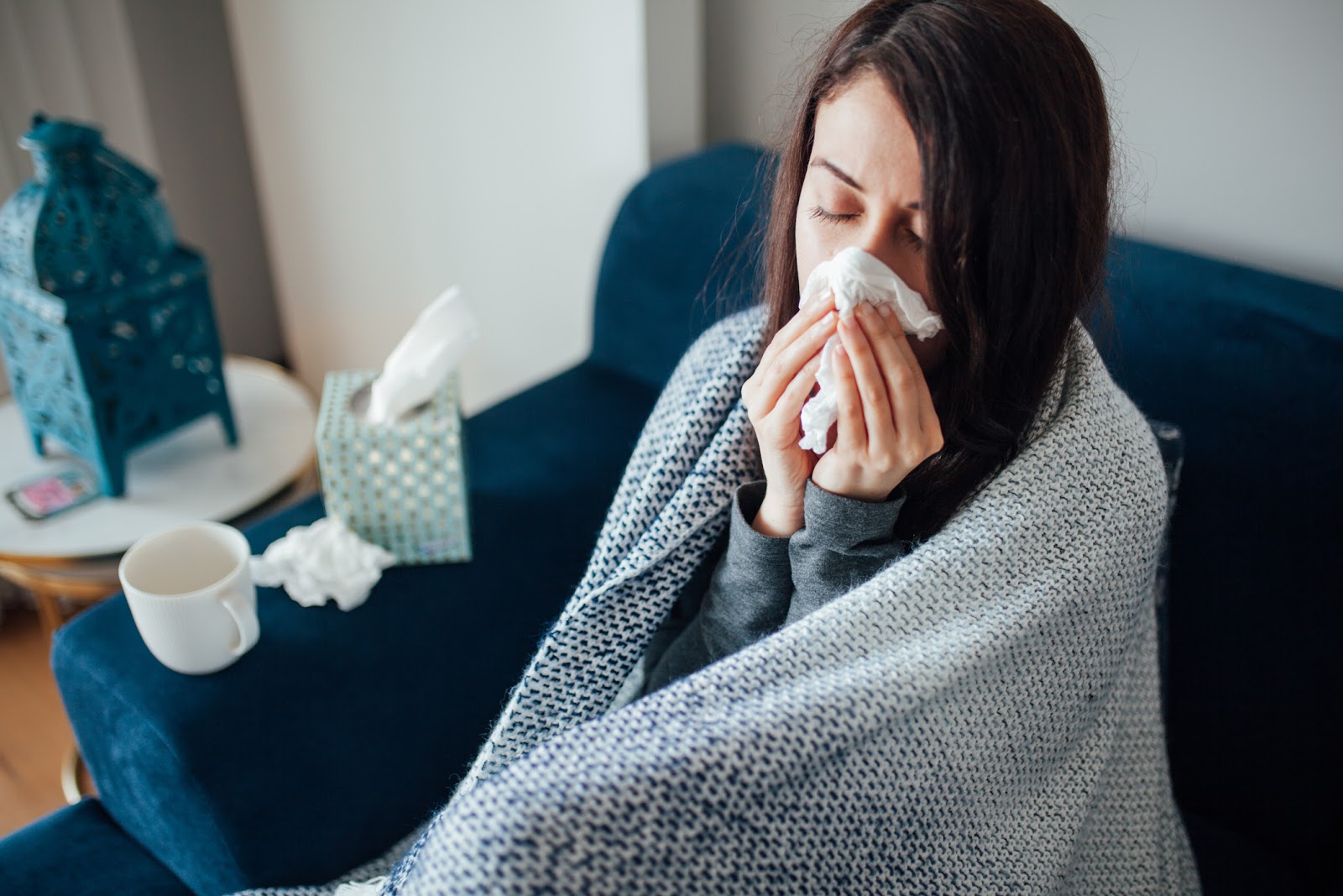 What is the difference between a cold and the flu?